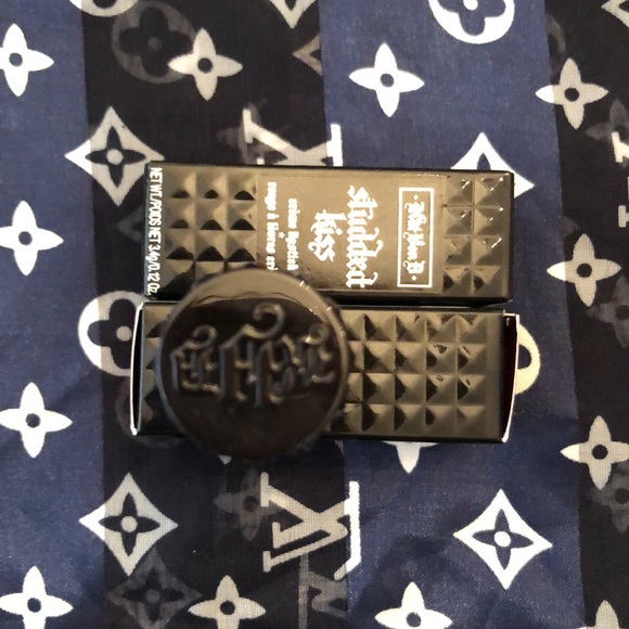 KVD vegan beauty studded kiss Creme lipstick 💄 - Picture 8 of 8